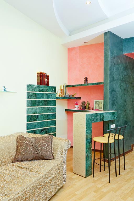 Apartment Deribasovskaya With Jacuzzi Odessa Dış mekan fotoğraf