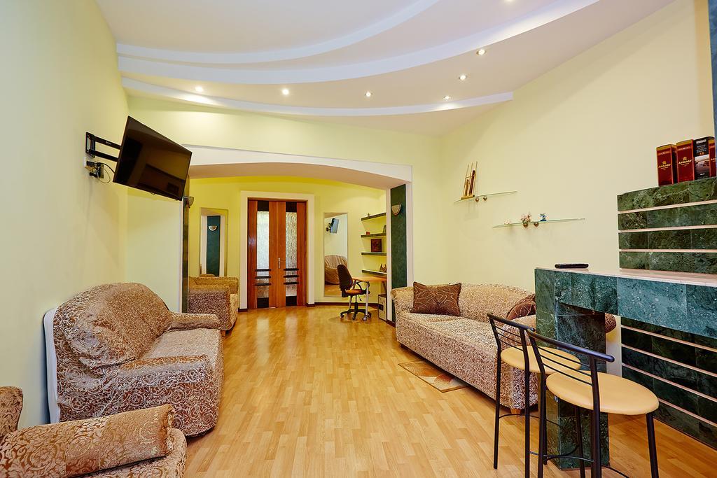 Apartment Deribasovskaya With Jacuzzi Odessa Dış mekan fotoğraf