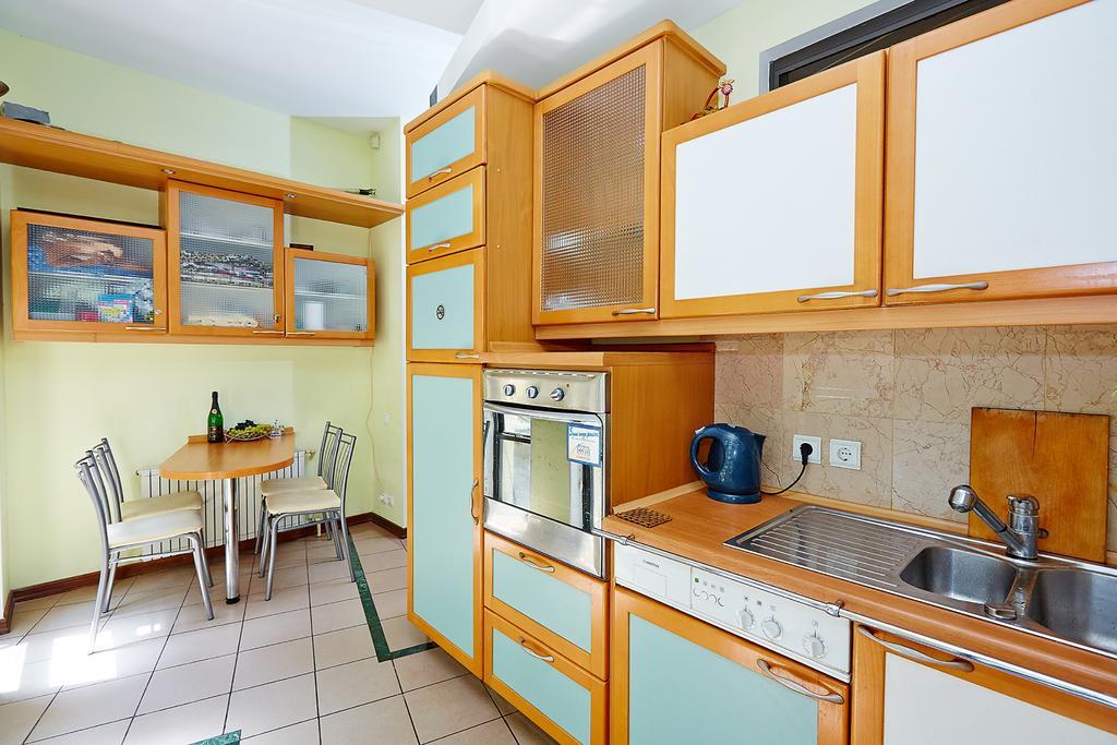 Apartment Deribasovskaya With Jacuzzi Odessa Dış mekan fotoğraf